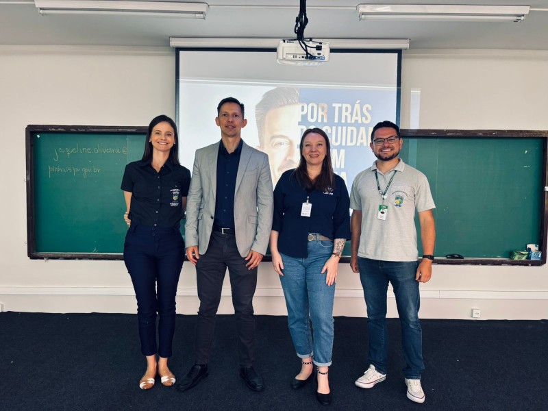 crf-pr-e-visa-pinhais-promovem-capacitacao-tecnica-para-farmaceuticos-do-municipio