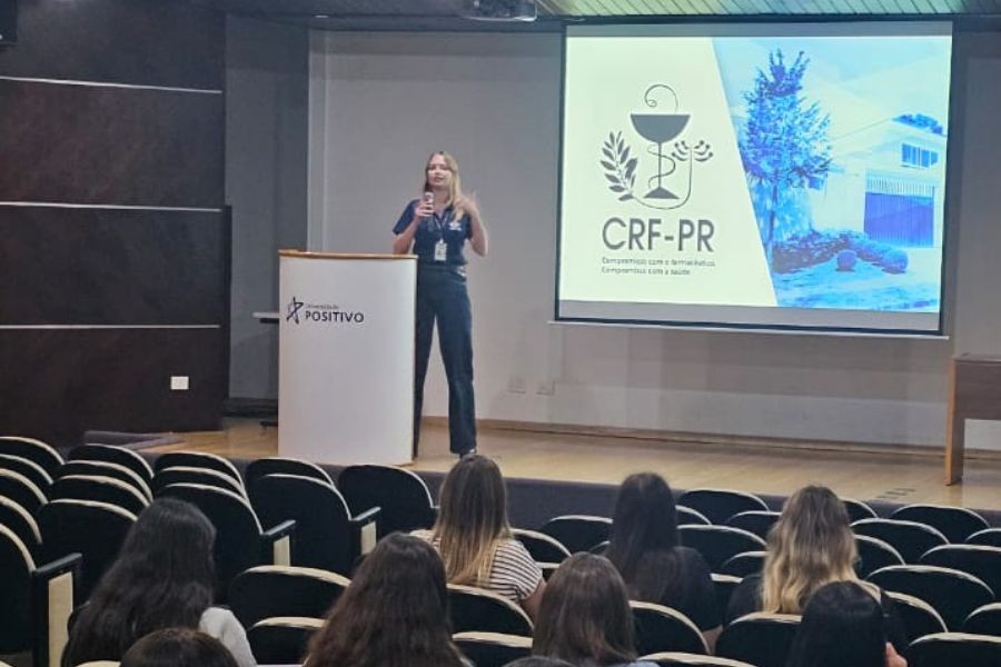 crf-pr-apresenta-atuacao-fiscalizatoria-e-exercicio-profissional-farmaceutico-em-aula-magna-na-universidade-positivo